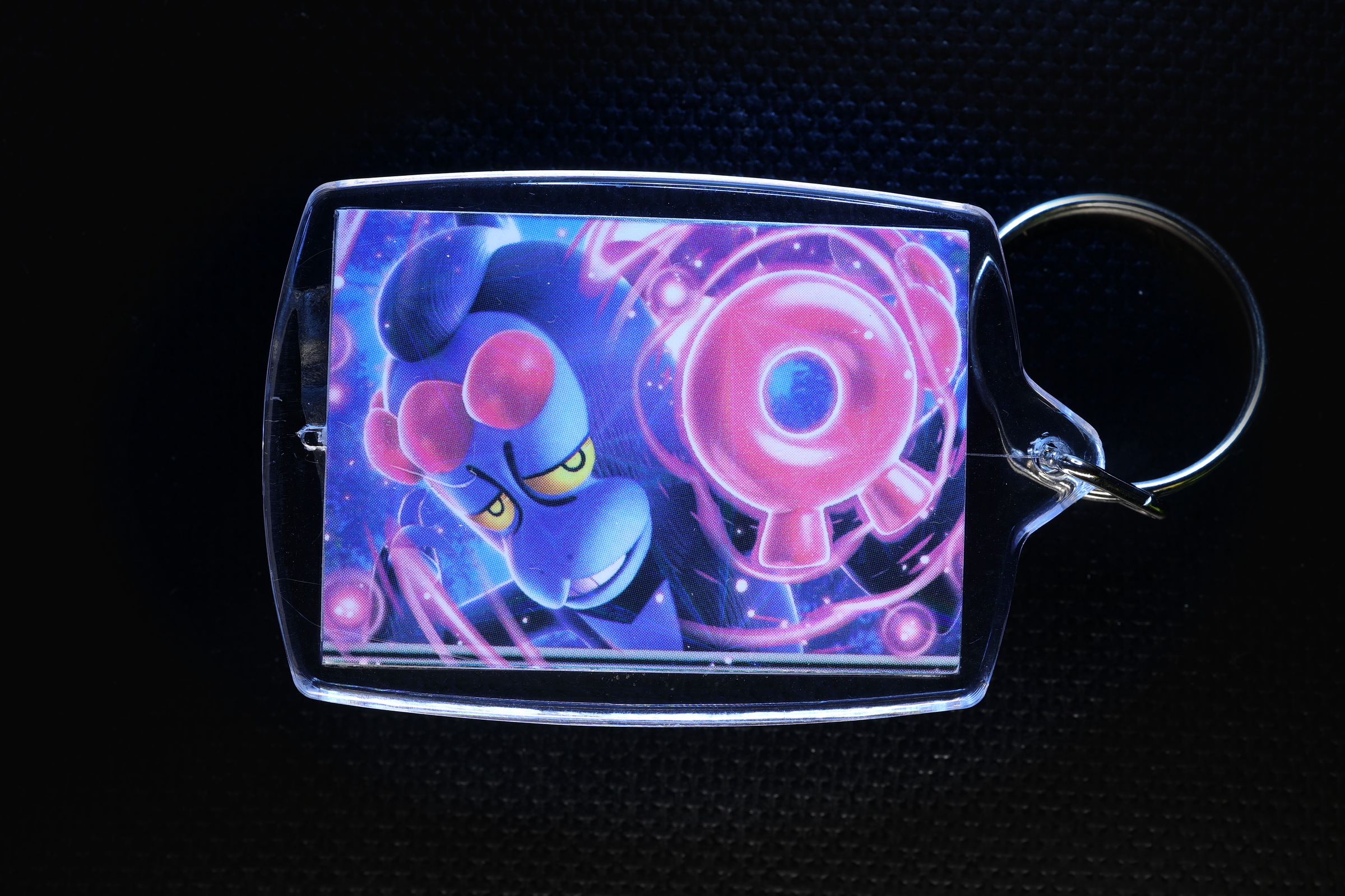 Munkidori ex Holographic Card Keychain — Tait Collectables